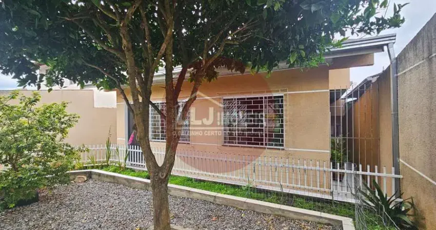 Bairro alto- terreno 500 m2,4 casas construídas 200 m2, estuda permuta parcial r  780 mil