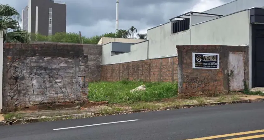 Terreno à venda na Avenida Santo Antônio, 4590, Centro, Marília