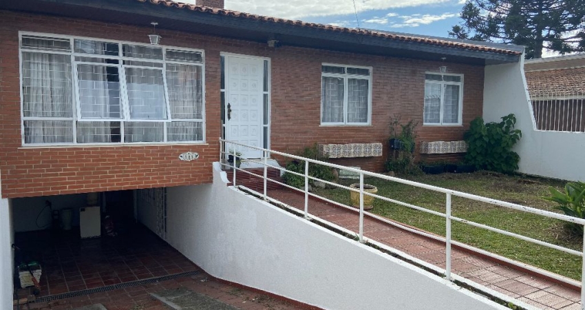 Casa em terreno - ZR-4
