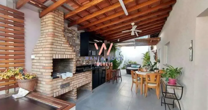 Casa com 3 dormitórios à venda, 180m² por R$1.100.000 - Indaiá - Caraguatatuba/SP
