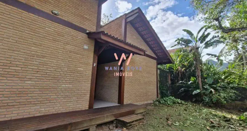 Casa a 50m da praia, com 3 dormitórios à venda, 295m² por r$2.900.000 - guaecá - são sebastião/sp