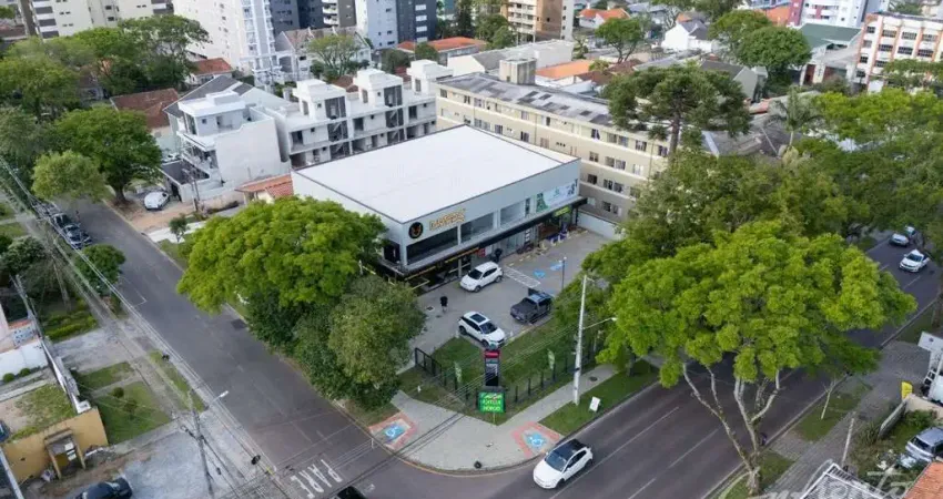 Ponto comercial para alugar na Rua Nicarágua, 679, Bacacheri, Curitiba