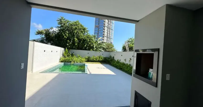 Casa com 3 quartos à venda no Centro, Porto Belo 