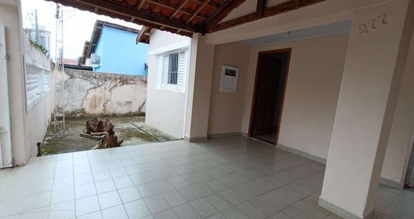 Casa para Venda em Indaiatuba, Centro, 2 dormitórios, 1 banheiro, 2 vagas