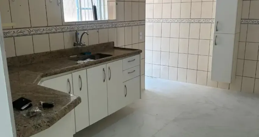 Apartamento com 4 quartos para alugar no Marapé, Santos 