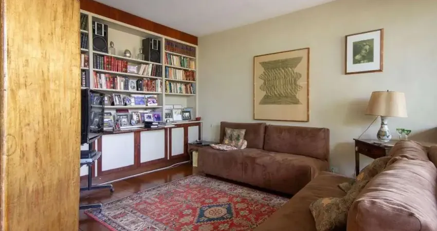 Casa com 3 quartos à venda na Rua Araripina, 180, Jardim Guedala, São Paulo