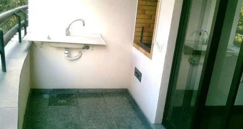 Viva no coração da Vila Andrade,varanda gourmet e rua privativa