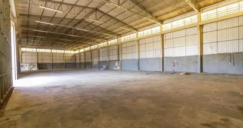 Barracão Industrial à Venda em Campina Grande do Sul – 1.800 m² | Pé-Direito Alto e Localização Estratégica | Ref 326