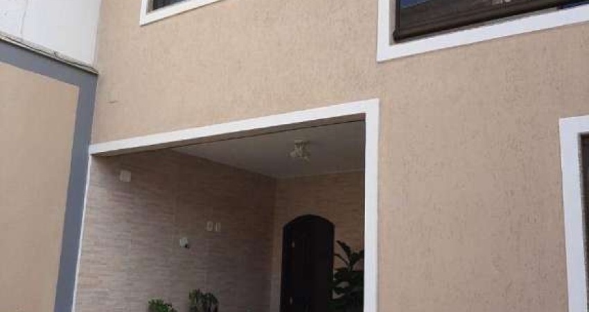 Casa com 3 dormitórios à venda, 165 m² por R$ 735.000,00 - Vila Valqueire - Rio de Janeiro/RJ
