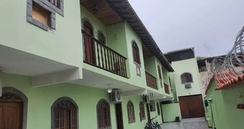 Casa à venda, 85 m² por R$ 350.000,00 - Vila Valqueire - Rio de Janeiro/RJ