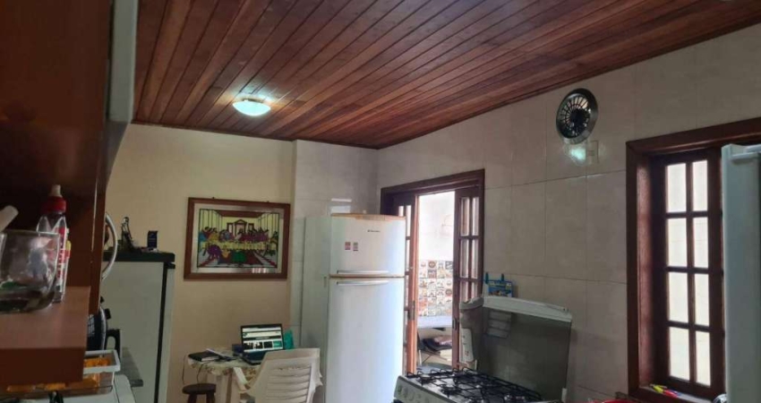 Casa com 2 dormitórios à venda, 64 m² por R$ 220.000,00 - Campinho - Rio de Janeiro/RJ