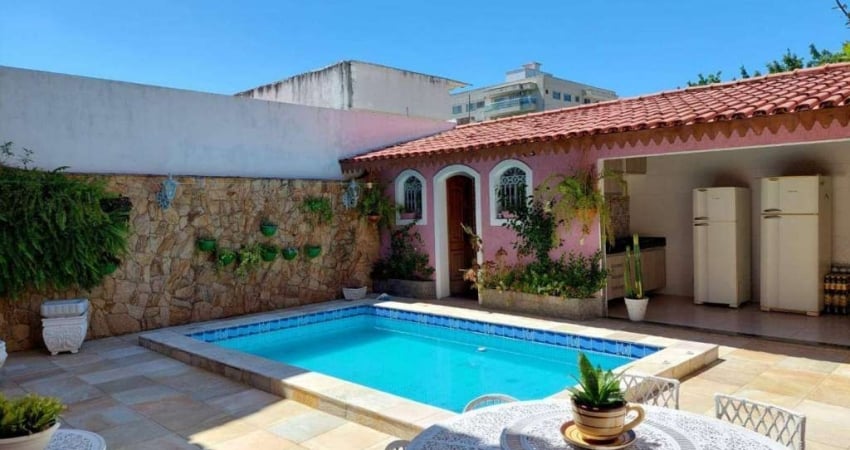 Casa à venda, 229 m² por R$ 1.200.000,00 - Vila Valqueire - Rio de Janeiro/RJ