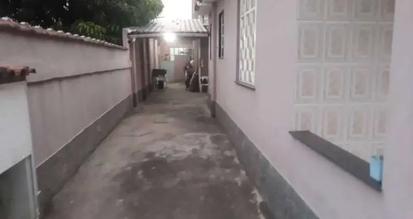 Casa à venda, 300 m² por R$ 1.200.000,00 - Bangu - Rio de Janeiro/RJ