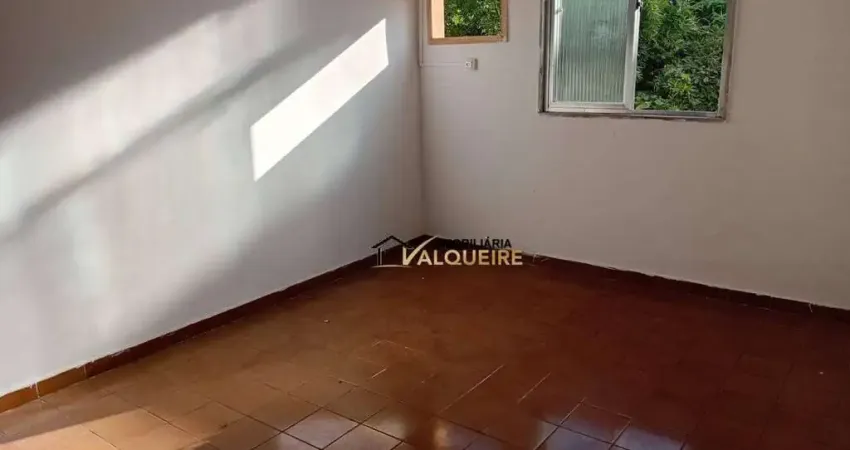 Apartamento com 2 dormitórios à venda, 50 m² por R$ 115.000,00 - Vila Valqueire - Rio de Janeiro/RJ