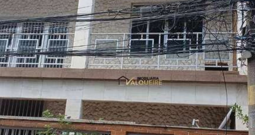 Casa com 4 dormitórios à venda, 176 m² por R$ 650.000,00 - Madureira - Rio de Janeiro/RJ