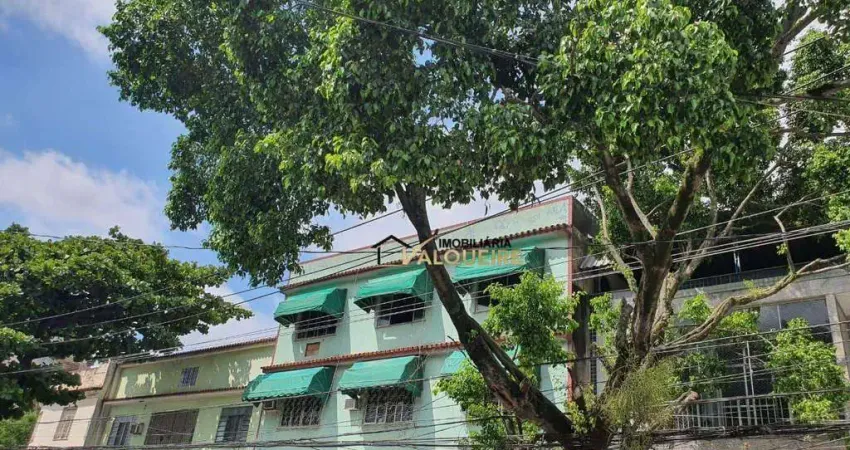 Apartamento com 2 dormitórios à venda, 62 m² por R$ 245.000,00 - Vila Valqueire - Rio de Janeiro/RJ