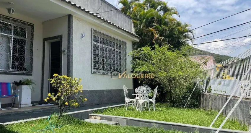 Casa com 3 dormitórios à venda, 145 m² por R$ 700.000,00 - Jardim Sulacap - Rio de Janeiro/RJ