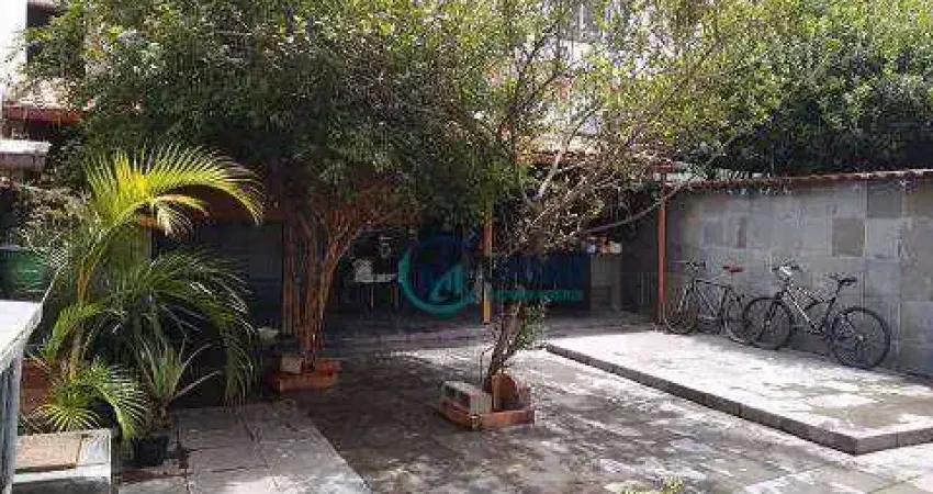 Casa com 6 quartos à venda, 240 m² por R$ 1.100.000 - Fonseca - Niterói/RJ