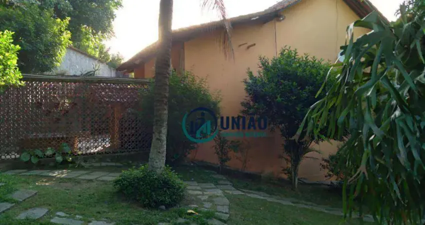 Casa com 5 quartos à venda, 209 m² por R$ 690.000 - Maravista - Niterói/RJ