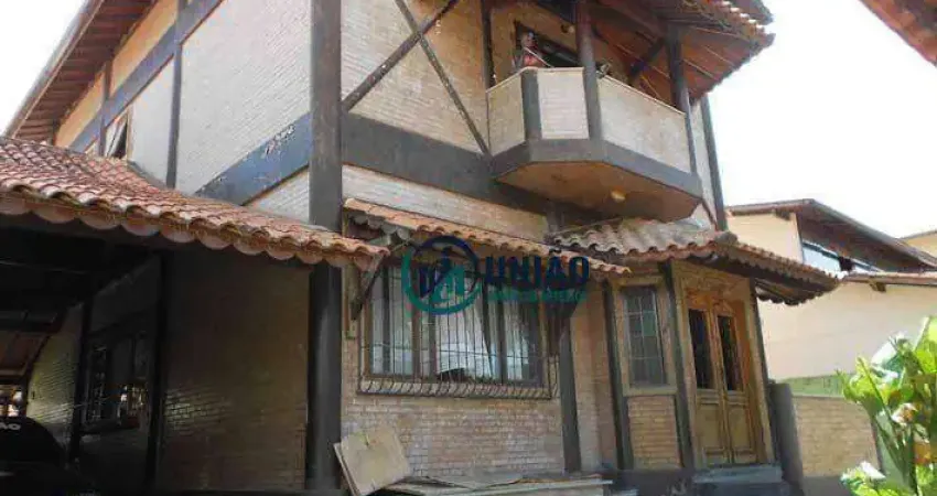 Casa com 3 quartos à venda, 212 m² por R$ 800.000 - Itaipu - Niterói/RJ