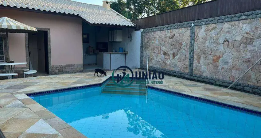 Casa com 3 dormitórios à venda, 248 m² por R$ 950.000,00 - Serra Grande - Niterói/RJ