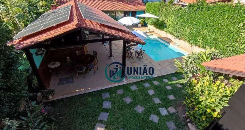 Casa com 4 quartos à venda, 319 m² por R$ 1.300.000 - Pendotiba - Niterói/RJ