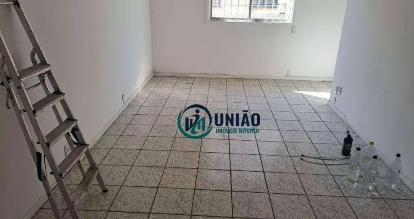 Casa com 3 dormitórios à venda, 120 m² por R$ 490.000 - Santa Rosa - Niterói/RJ