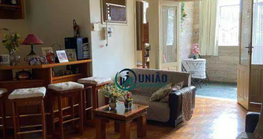 Excelente Casa/sobrado com 4 dormitórios e uma vaga !!