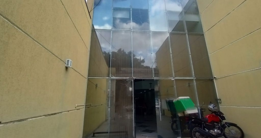 Prédio Zona Central Sorocaba com Doca/ 715 m² a.c/ 3 pavimentos/ Estacionamento