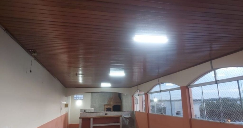 Sobrado 267 m² com 3 Dorm./ Suíte/ Salão com espaço gourmet/ Vila Amato