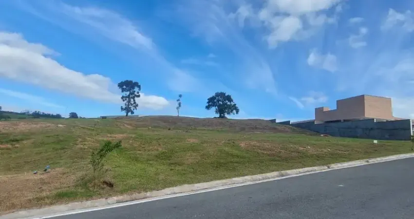 Lindo Lote de 1.045 m²/ Dentro do Condomínio de Alto Padrão/ 425 mil