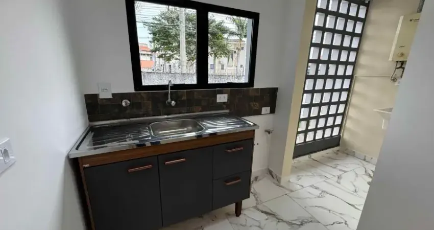 Apto todo reformado/ 2dorm./ Lazer/ Acesso J. J. Lacerda/ Só 218 mil