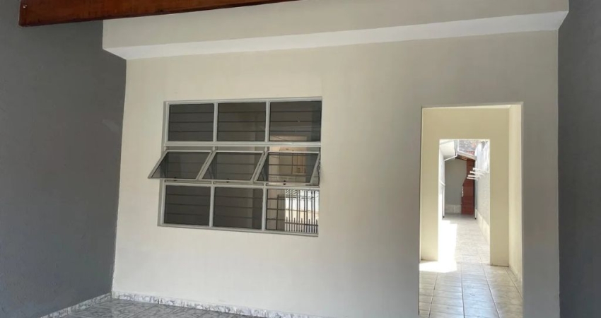 Casa térrea no Jd. Guaíba/ 2 Dorm./ Área gourmet/ Ac. Av. Itavuvu/ Só 287 mil