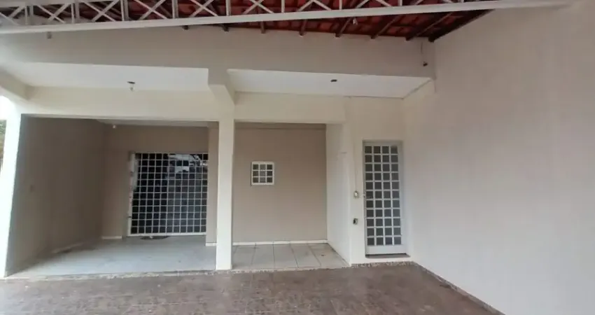 Sobrado 2 Dorm./ Suíte/ Armários/ 2 vagas/ Salão/ Santa Barbara/ R$ 2.350,00