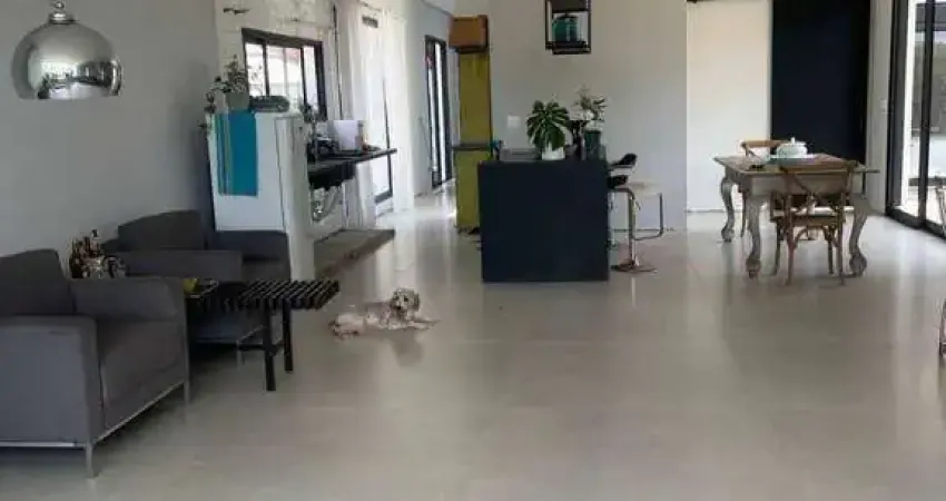 Casa com 3 dormitórios à venda, 500 m² por R$ 2.460.000,01 - Capital Ville - Jundiaí/SP