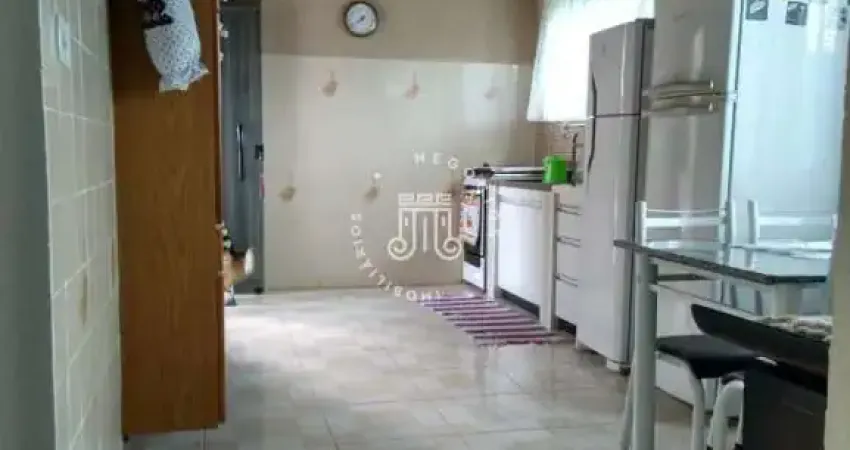 Chácara à venda com 6.000m² e composta por 02 casas em jarinu-sp.