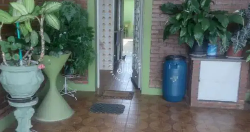Casa com 3 quartos à venda na Avenida Álvares de Azevedo, 293, Vila Liberdade, Jundiaí