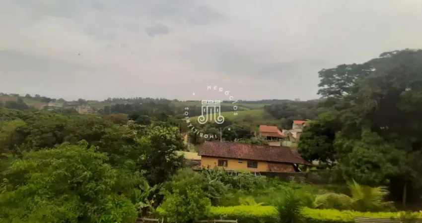 CHÁCARA COM 972 m2 DE TERRENO COM CASA DE 379 m2 NO RIO ACIMA - JUNDIAÍ - SP