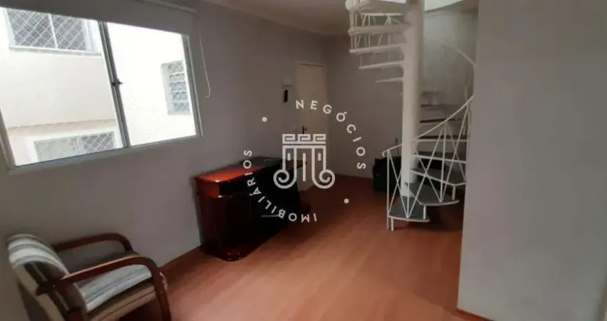 Apartamento em cobertura com 02 dormitórios, localizado no condomínio spazio jaraguá, bairro vila rami em jundiaí-sp.