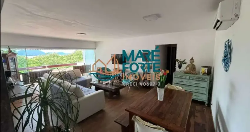 Apartamento amplo com 3 dormitórios e com vista mar