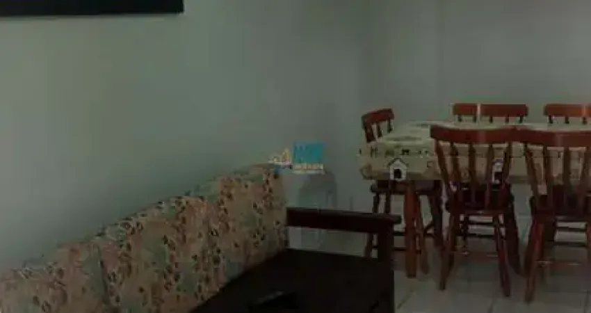 Apartamento duplex apenas 300 metros da orla da praia grande