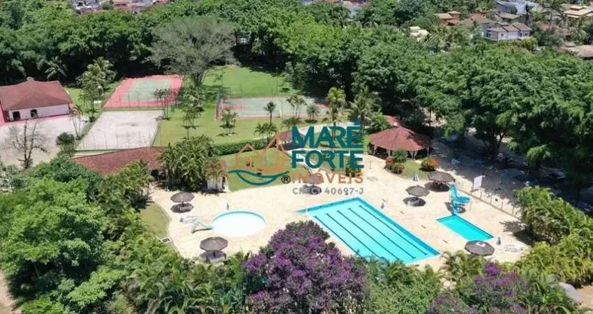 Terreno de 450m² em condominio fechado com excelnte estrutura de lazer!