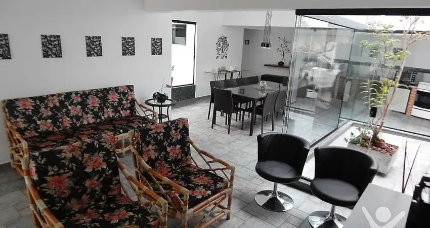 Sobrado à venda com 3 dormitórios e  área gourmet, na vila floresta, em santo andré