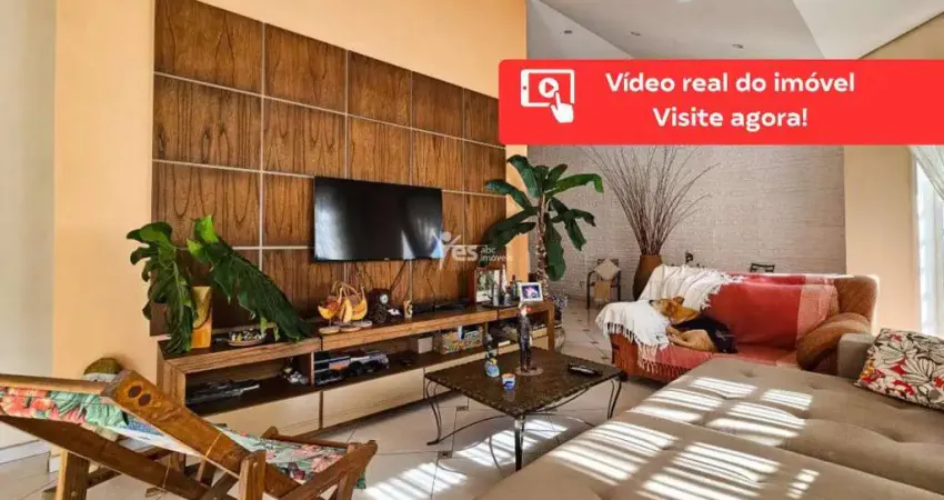 Casa assobradado com 03 dormitórios, 06 vagas de garagem, sauna, jacuzzi e um lindo jardim, localizado no campestre um dos melhores bairros de santo andré.