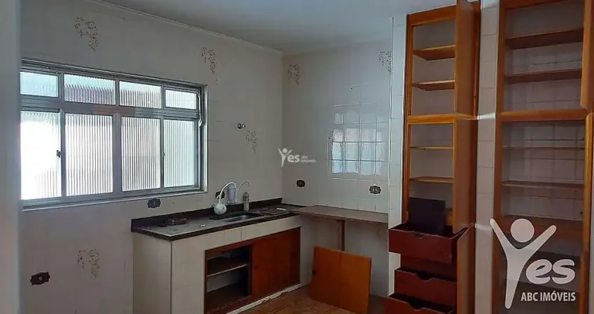 Sobrado de 400m² com 02 dormitórios e 03 vagas de garagem - jardim, santo andré.