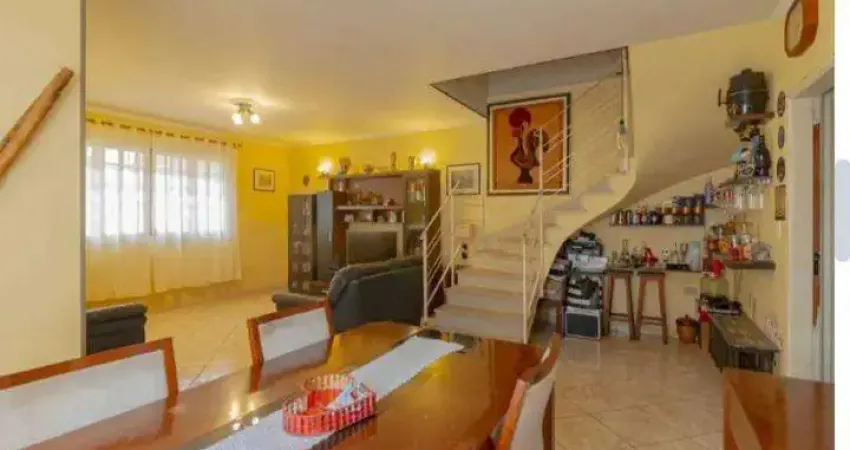 Sobrado com 04 dormitórios sendo 01 suíte e 04 vagas de garagem - vila alpina, santo andré