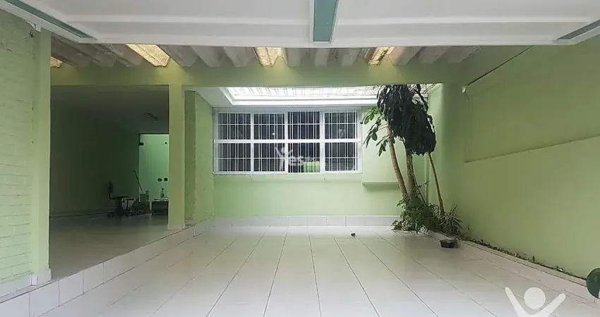 Sobrado à venda de 262m² com 04 dormitórios sendo 01 suíte de 04 vagas de garagem na vila alpina, santo andré.