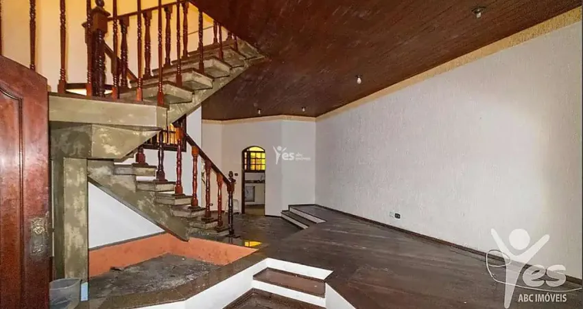 Sobrado com 03 dormitórios sendo 01 suite e 03 vagas de garagem - vila homero thon, santo andré.