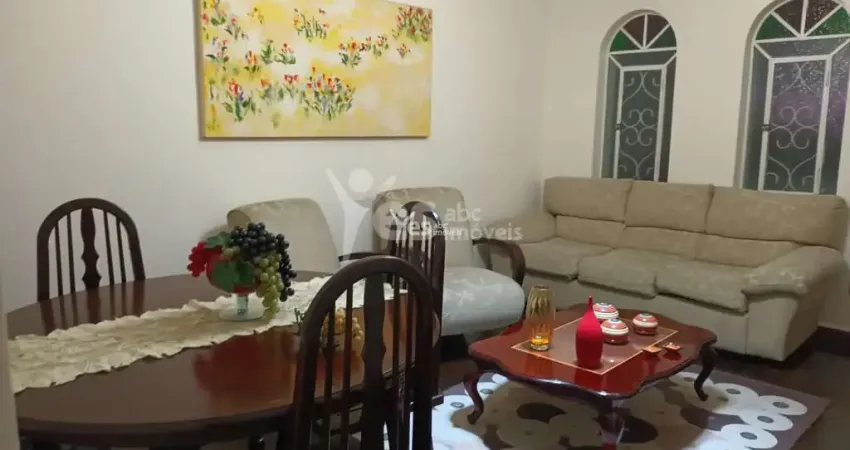 Sobrado com 02 dormitórios à venda, cozinha com planejados, bairro casa branca, santo andré/sp.