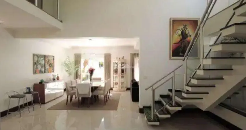 Sobrado semi mobiliado a venda com 360m² de área construída, sendo 3 suítes, 5 banheiros e 4 vagas de garagem - bairro jardim - santo andré - sp